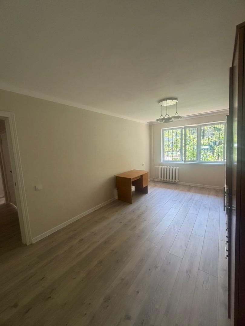 Продажа, 104 серия, 2 ком, 44 м2, этаж 1/4, Сост: Евроремонт - фото 12