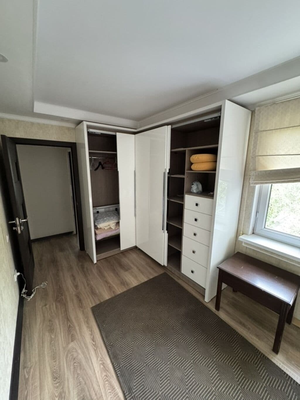 3 ком, 104 серия, 58 м2, этаж 4/4, Сост: Евроремонт