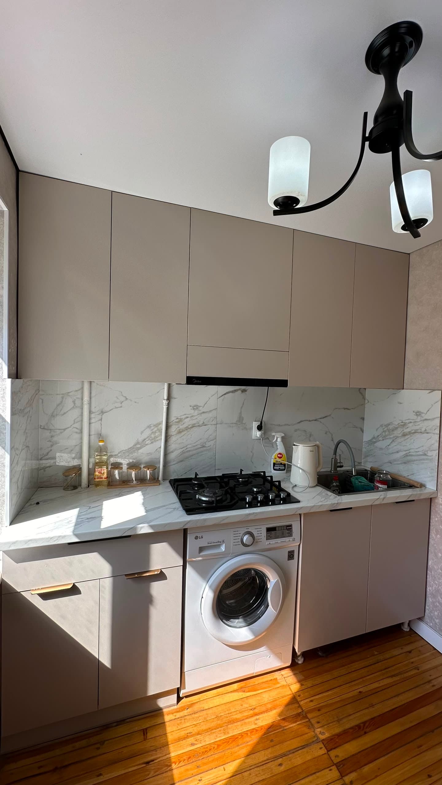 3 ком, 104 серия, 60 м2, этаж 3/4, Сост: Евроремонт