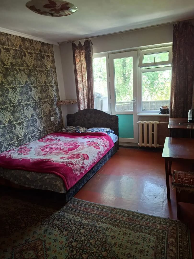 2 ком, 104 серия, 43 м2, этаж 2/4, Сост: Среднее