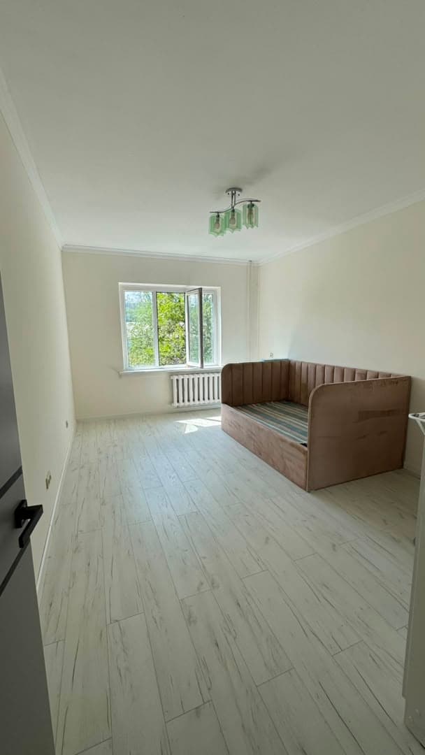 2 ком, 105 серия, 50 м2, этаж 3/5, Сост: Евроремонт