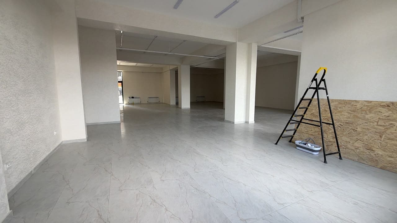 Магазин, Коммерческая, 232 м2, этаж 1/14, Сост: Евроремонт