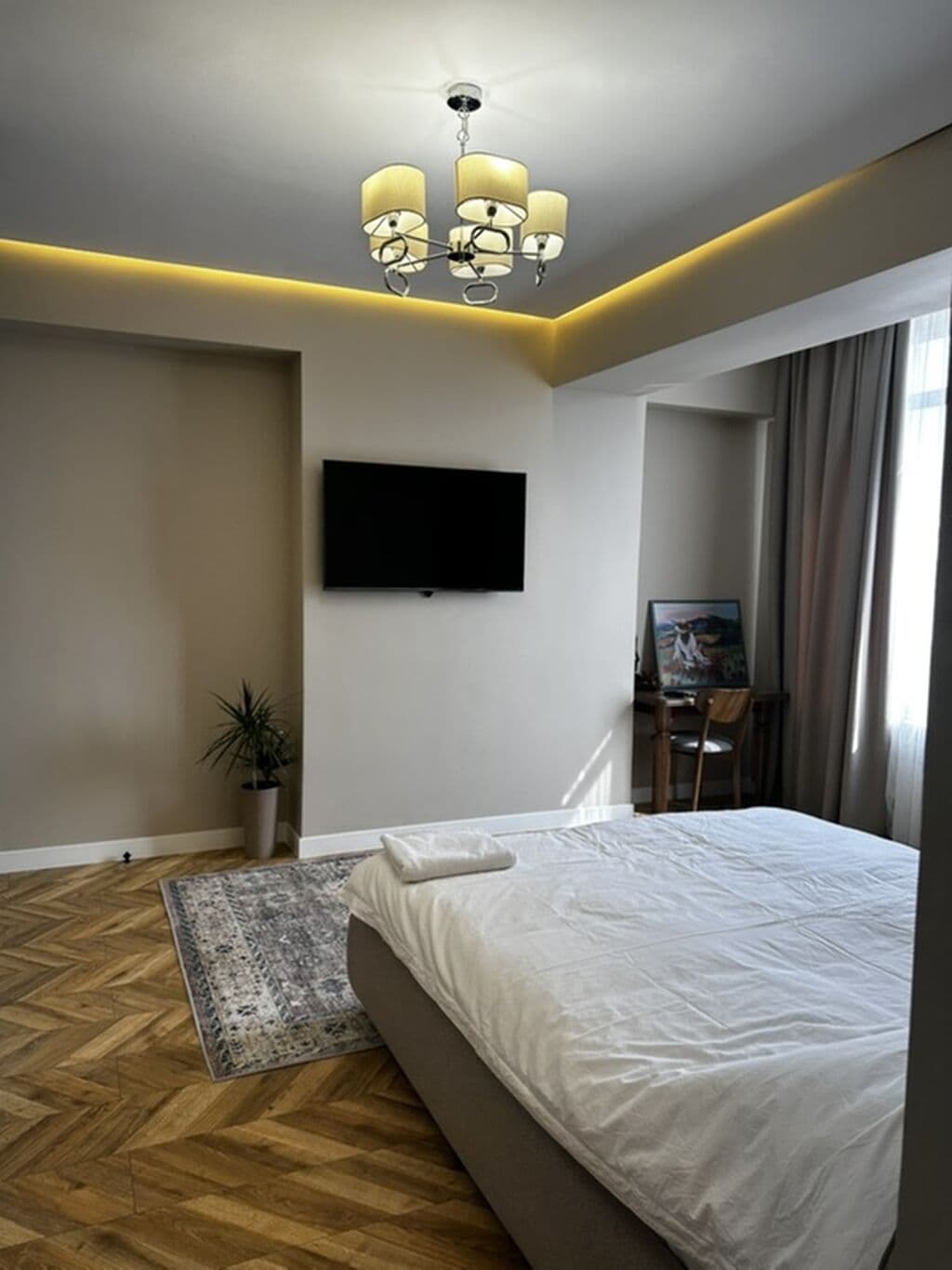 Элитка, 3 ком, 110 м2, этаж 9/18, ж/к Бай Таш Tower (Киев/Тыныстанова), Сост: Евроремонт