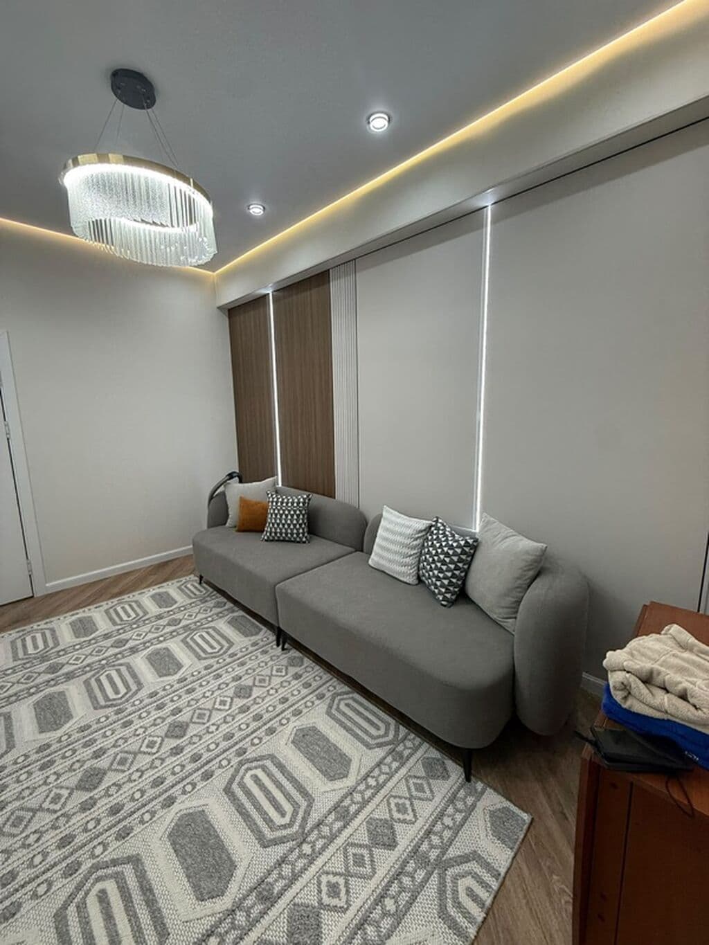 Элитка, 2 ком, 58 м2, этаж 12/16, ж/к Aalam City, Сост: Евроремонт