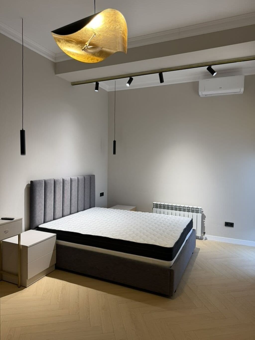 Элитка, 2 ком, 81 м2, этаж 16/16, ж/к BROOKLYN, Сост: Евроремонт